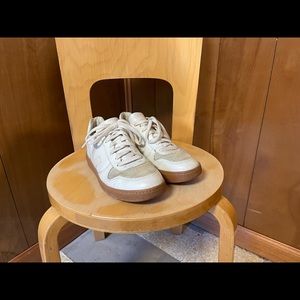 Veja women’s sneakers